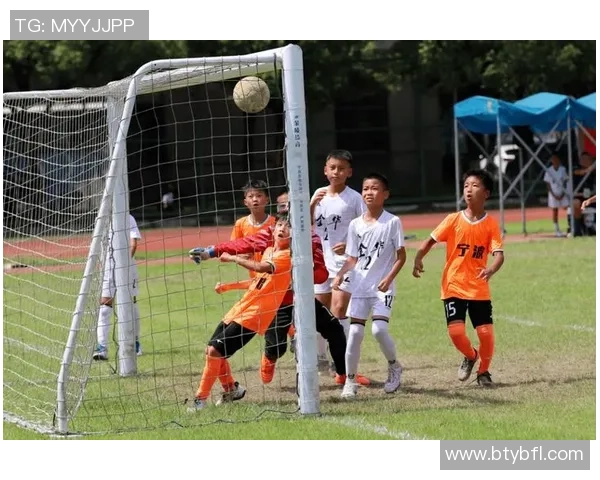 杭州乒乓球队在锦标赛中的灵活应变能力与战术执行力分析 杭州乒乓球队在锦标赛中的灵活应变能力与战术执行力分析